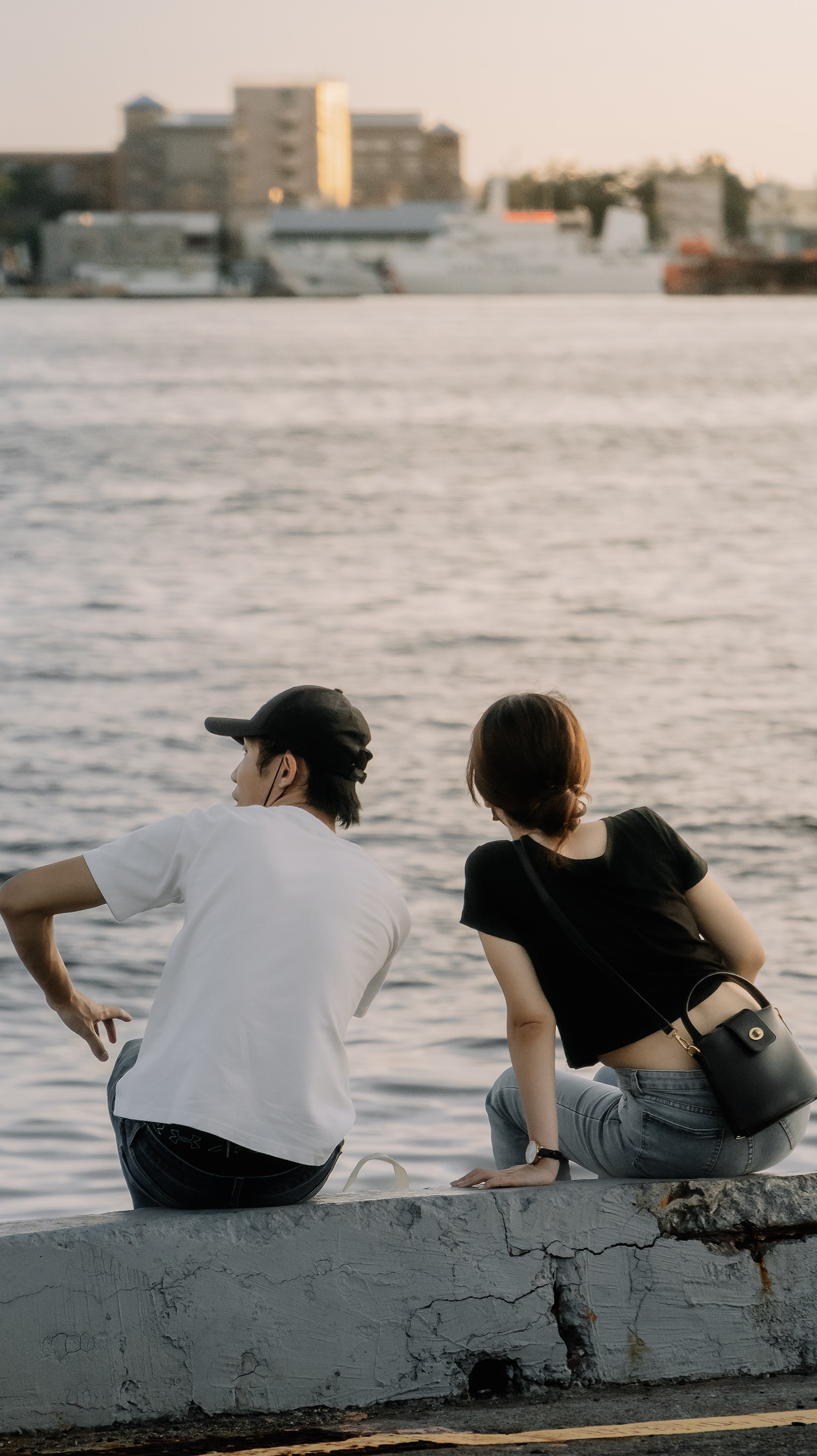 Love couple HD Iphone Android Wallpaper - by Rocky
