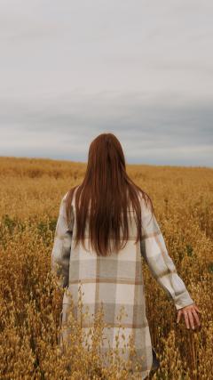 Alone beautiful girl HD Iphone Android Wallpaper