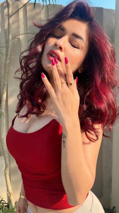 Avneet Kaur HD Iphone Android Wallpaper
