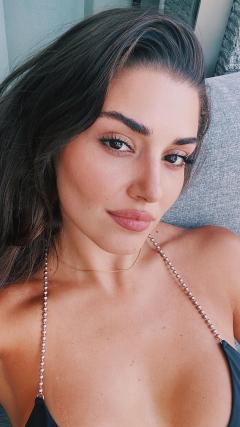 Hande Turkish Actress HD Iphone Android Wallpaper