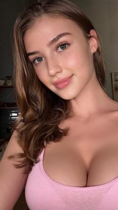Olivia Casta HD Iphone Android Wallpaper