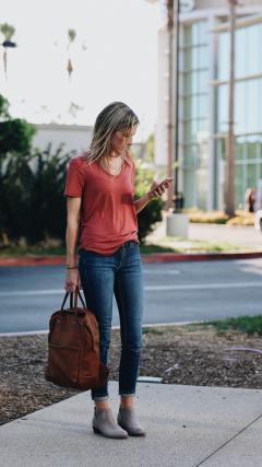 Red Shirt Beautiful Girl HD Iphone Android Wallpaper
