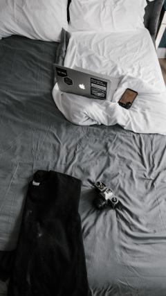 Sweet Bed Professional HD Iphone Android Wallpaper