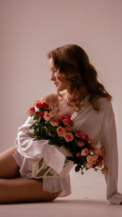 beautiful girl with flowers HD Iphone Android Wallpaper